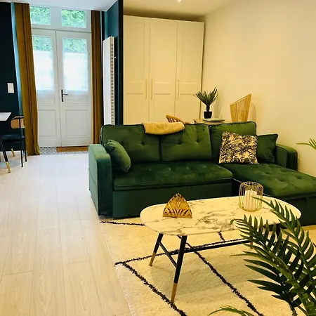 Nouveau ! Place Gambetta Superbe 2 Pieces Avec Cour Ensoleillee Apartment *