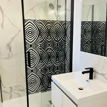 Apartment Nouveau ! Place Gambetta Superbe 2 Pieces Avec Cour Ensoleillee *