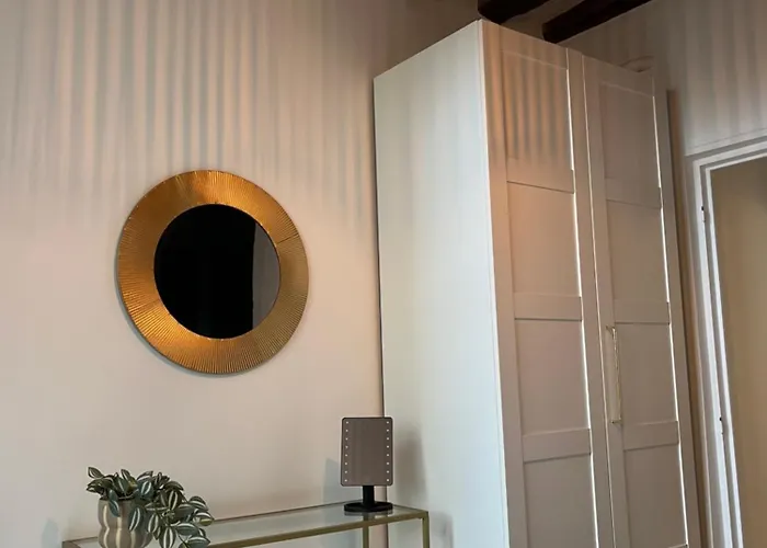 Nouveau ! Place Gambetta Superbe 2 Pièces Avec Cour Ensoleillée